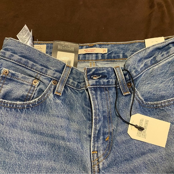 NWT Levi’s Middy Straight Jeans - Picture 3 of 3